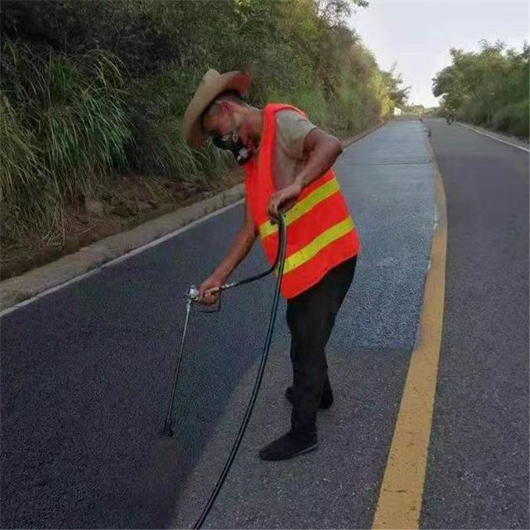 塔城 彩色防滑路面的底涂是保障路面附着力